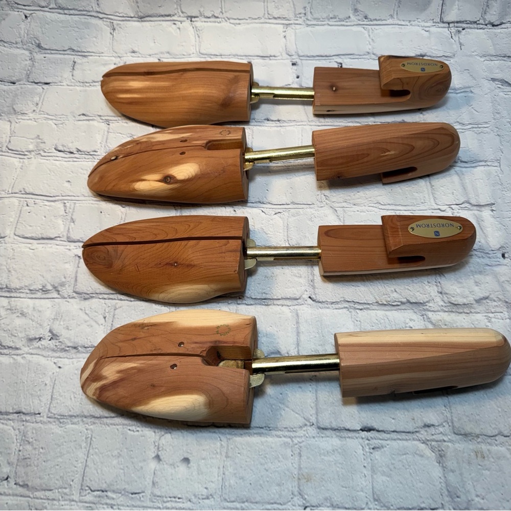 Nordstrom Cedar Shoe Trees (Set of 4) large and xl - Picture 4 of 7
